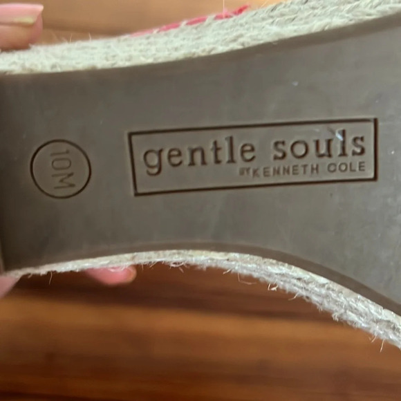 Gentle Souls by Kenneth Cole Sandals - Picture 6 of 7